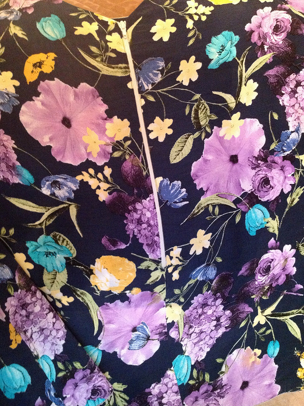 Блузка в цветочек от Chivachka