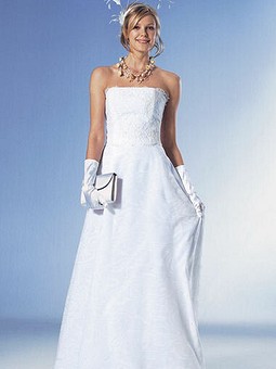 Свадебный наряд: платье и нижняя юбка