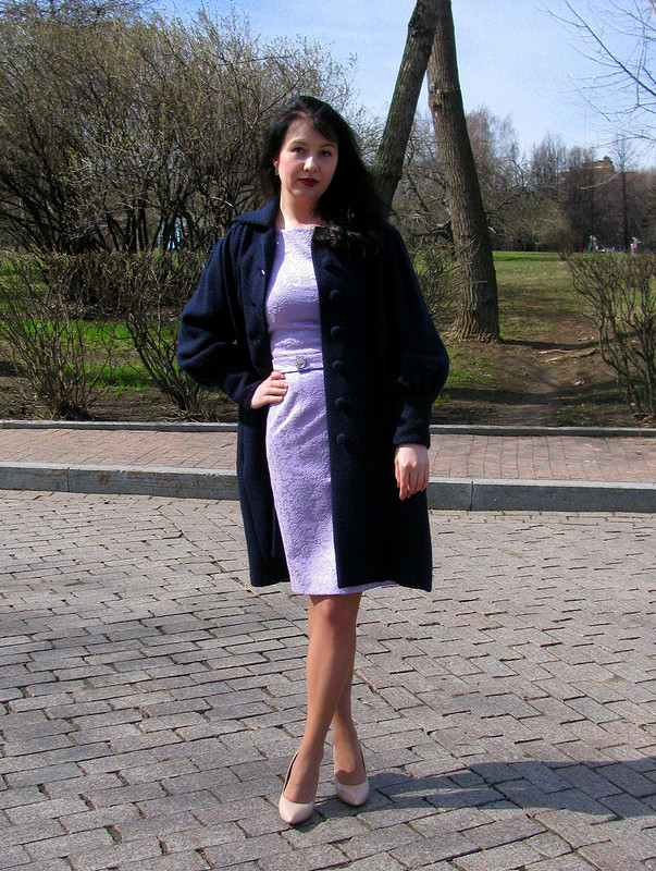 Пальто в стиле «ретро» и жаккардовое платье от Внуча