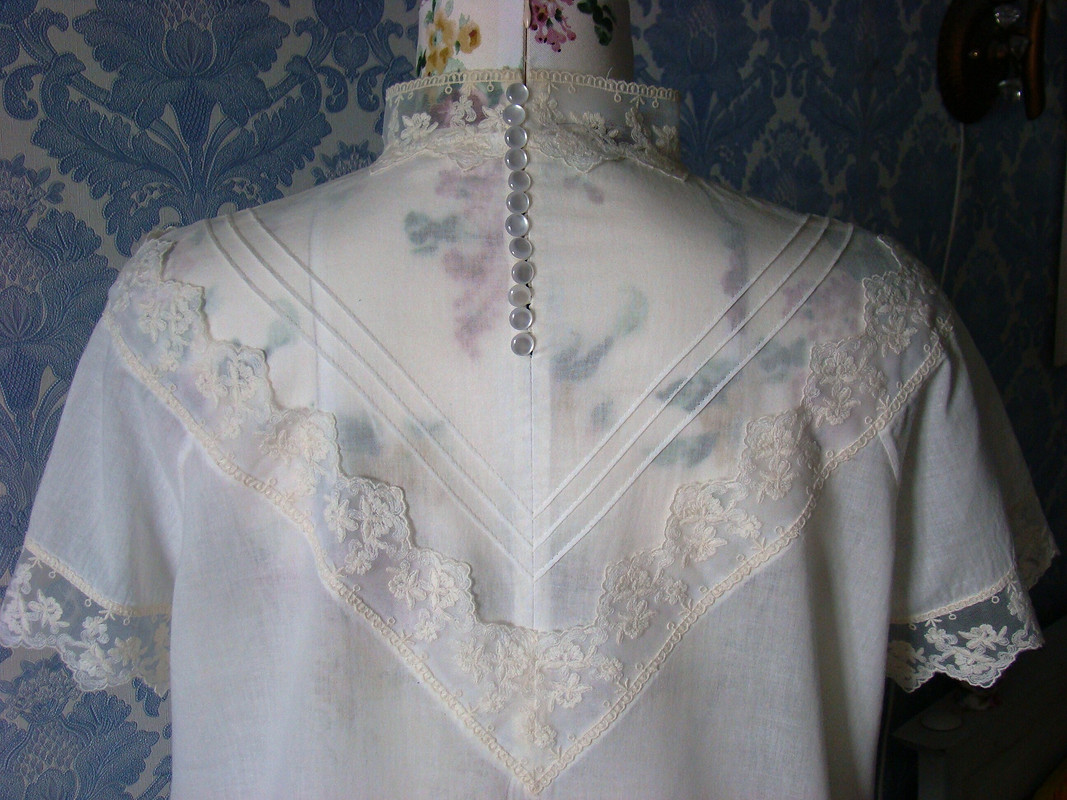 Ретро-блузка от VoLaN
