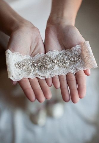 Подвязка невесты своими руками: пошаговые мастер-классы