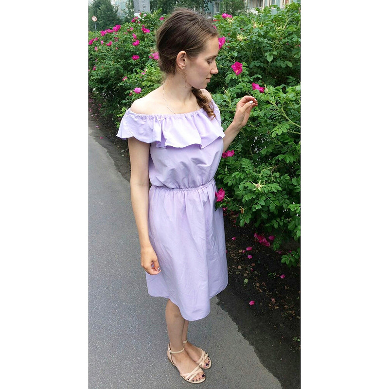 Платье с вырезом кармен от Tarasova_Nadezhda