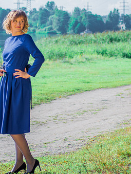 Синее платье))