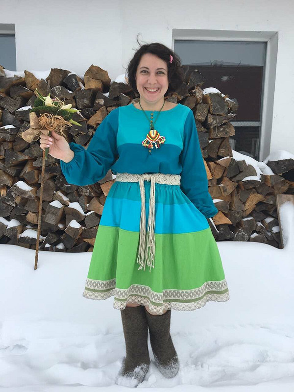 В Новый год в фольклорном платье от Татти