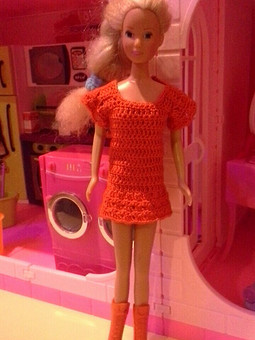 Красное платье для Барби