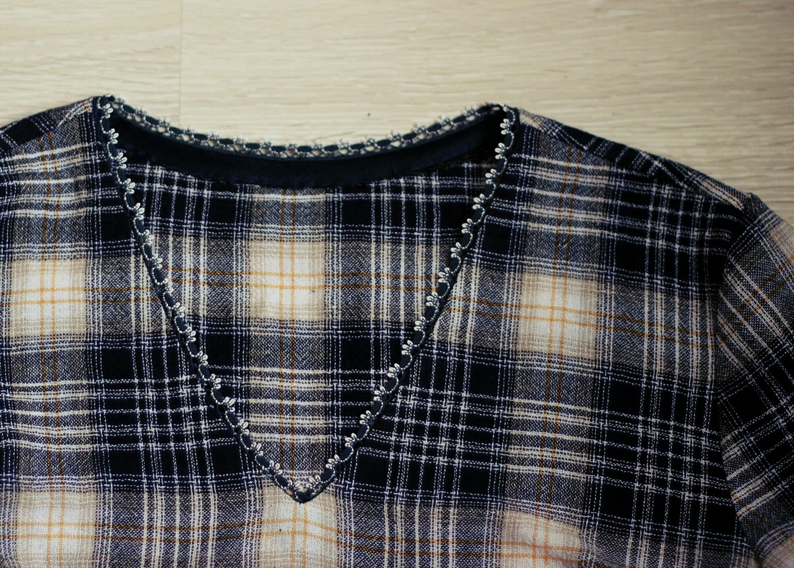 Октябрьская блузка с воланами от danin