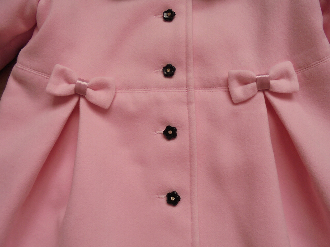 Хорошо быть девочкой в розовом пальто от Patrolaj