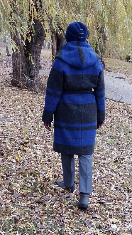 Уютное пальто с капюшоном от Olga-A