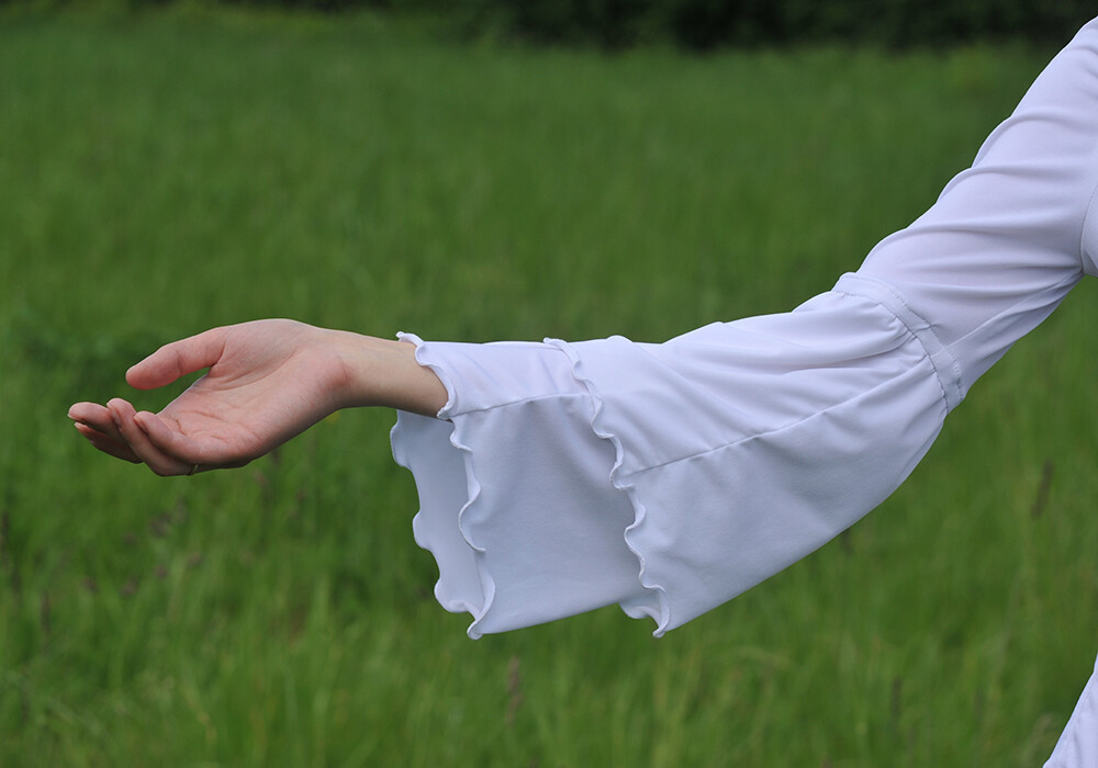 Белая блузка из трикотажа-масло от kinderssurprizom