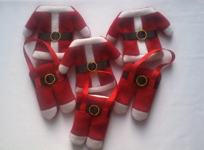 Чехольчики «Костюмчик Санта-Клауса» для новогодних сюрпризов