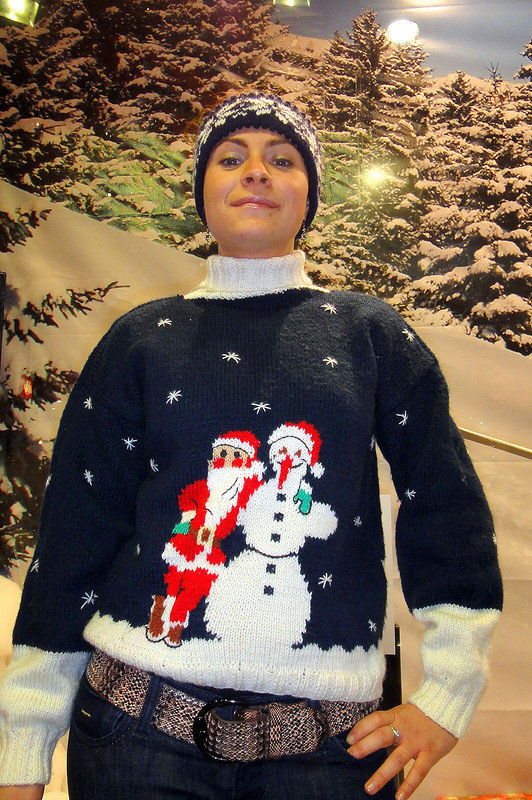 Новогодний наследственный свитер с Дедом Морозом от Solveiga62