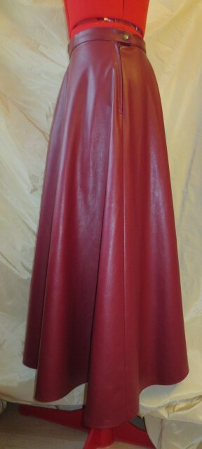 Коническая юбка-миди из экокожи от cvetic