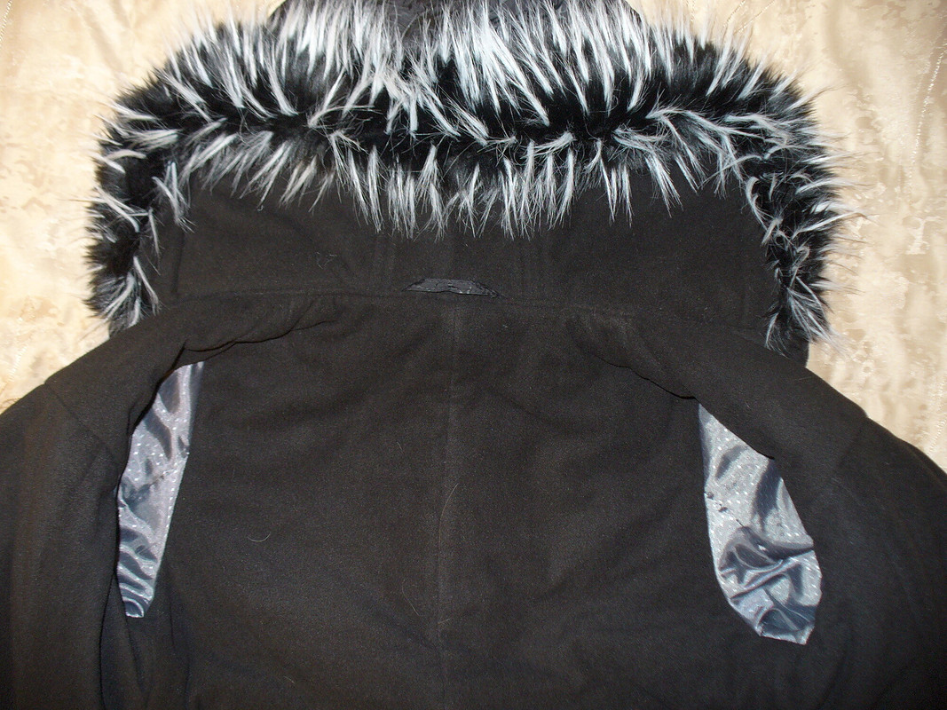 Чёрная куртка от TimAlena