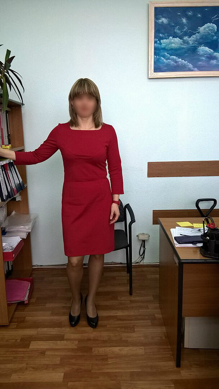 Платье офисное от dunik