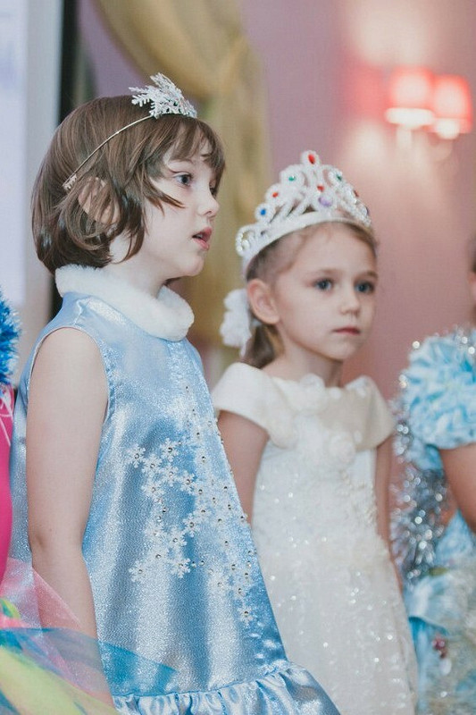 Костюм принцессы- снежинки от ElenaShender0va