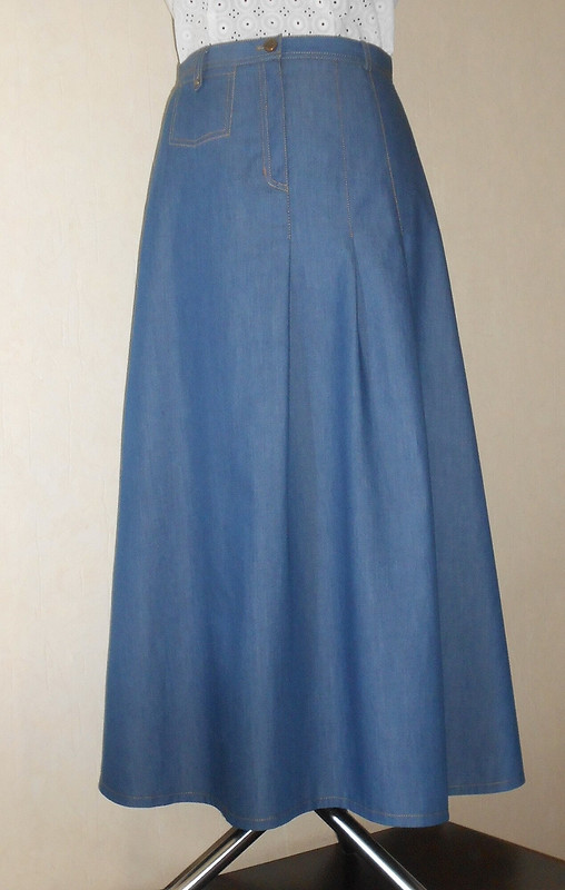 «Неудачная» копия юбки с витрины и топ от Irina2105