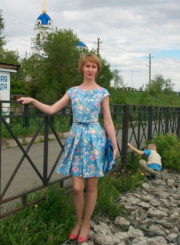 Платье с удлиненной линией плеч от agarkova.yulya