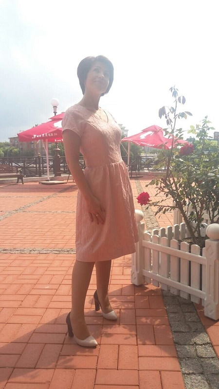 Пыльник и розовое платье от Anna