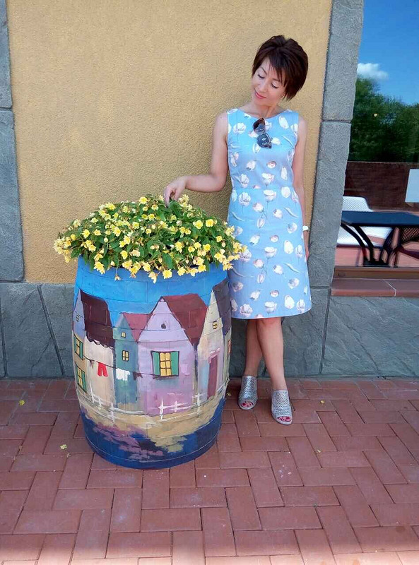 Голубое платье с тюльпанами от Anna