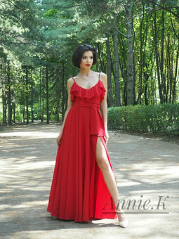 Красное платье 