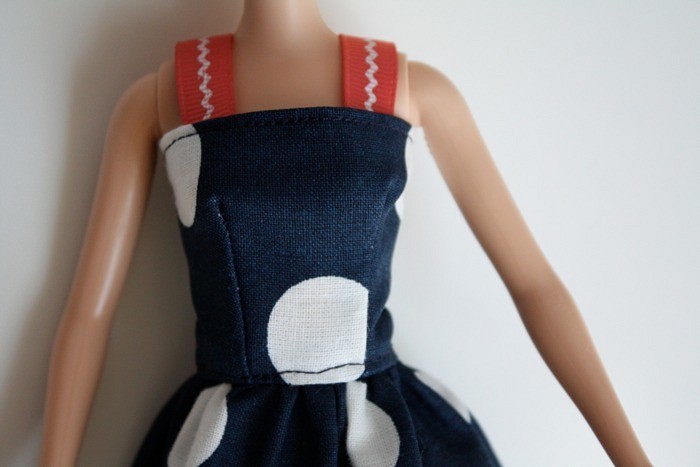 Выкройка платья для куклы - Выкройки одежды для кукол-девушек | Бэйбики - 