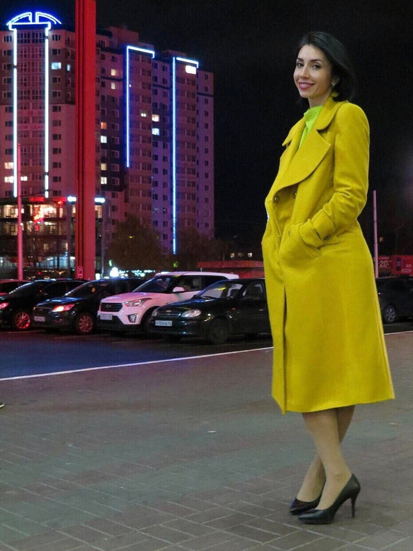 Желтое пальто от Domnika