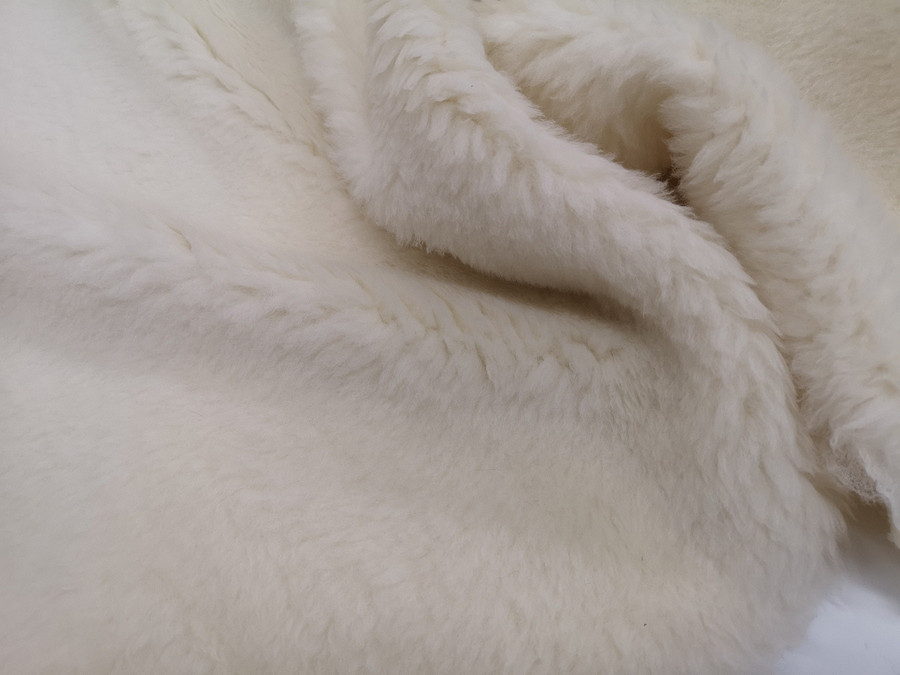 Тедди-мания: из какой ткани сшить культовое пальто Teddy Bear 