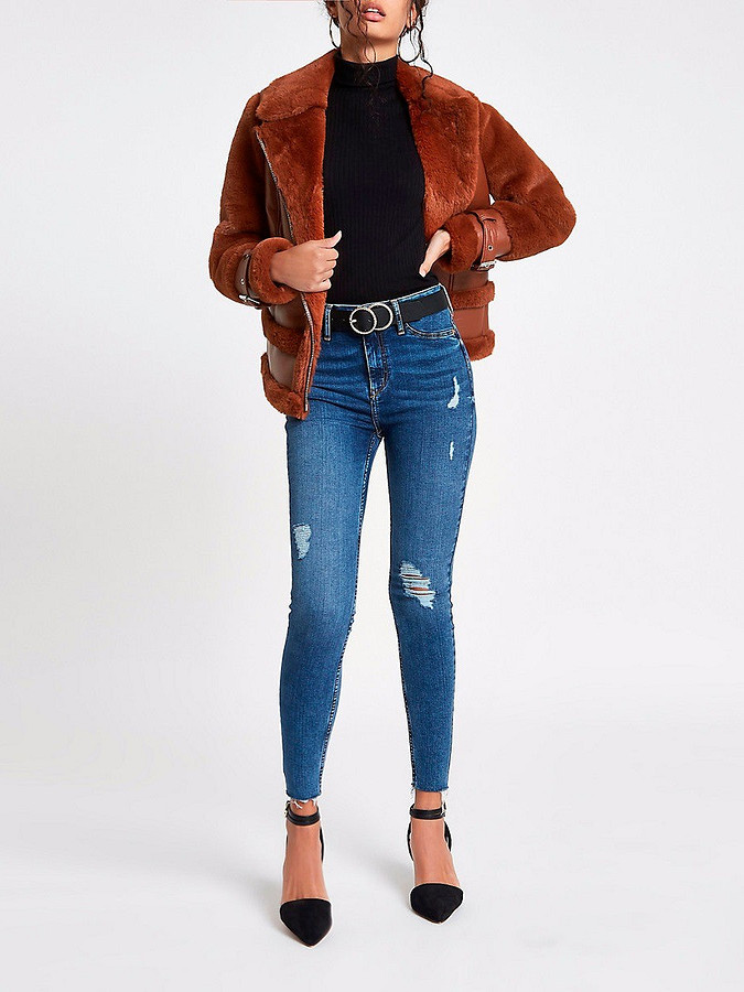 Куртка-авиатор – модный вариант разнообразить гардероб