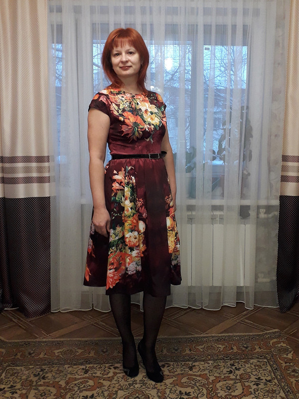Платье в цветах от Ольга Толстова