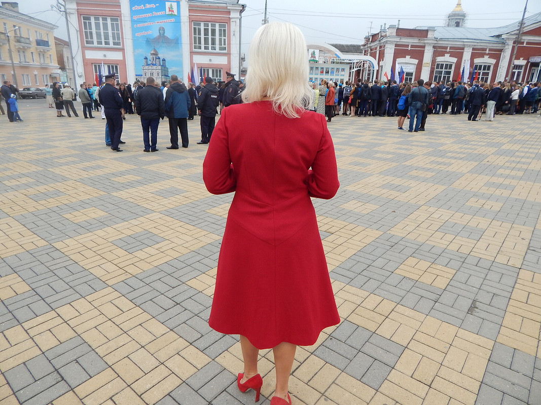 Красное платье от Юлия Прокофьева
