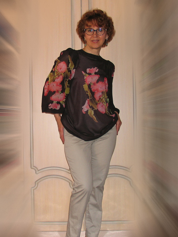 Блузка с фигурными проймами от Людмила Лебедева