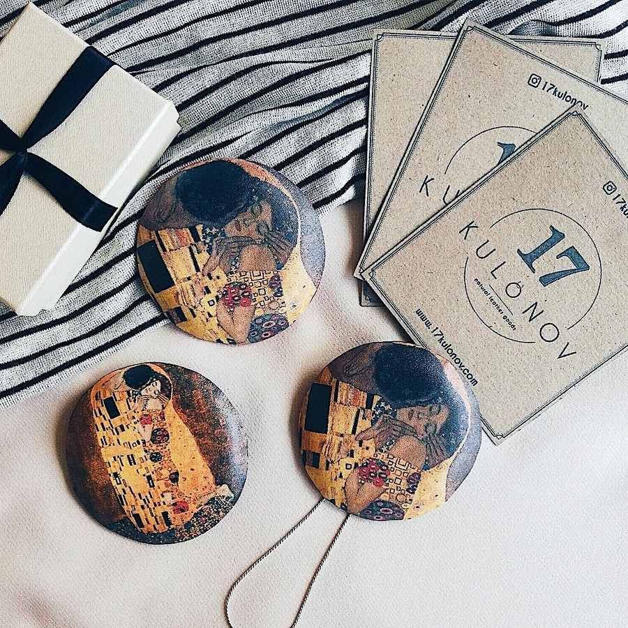 Кожаные расписные броши от тандема дизайнера и художника: instagram недели