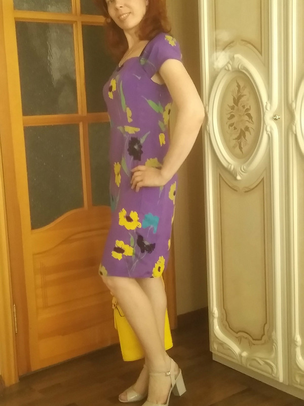 Фиолетовое платье от Nadj