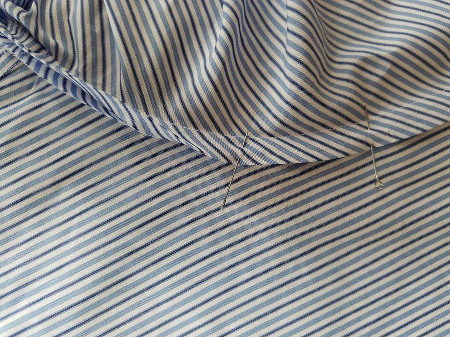 Неаполитанские манжеты и распошивание пройм вручную в мужской сорочке