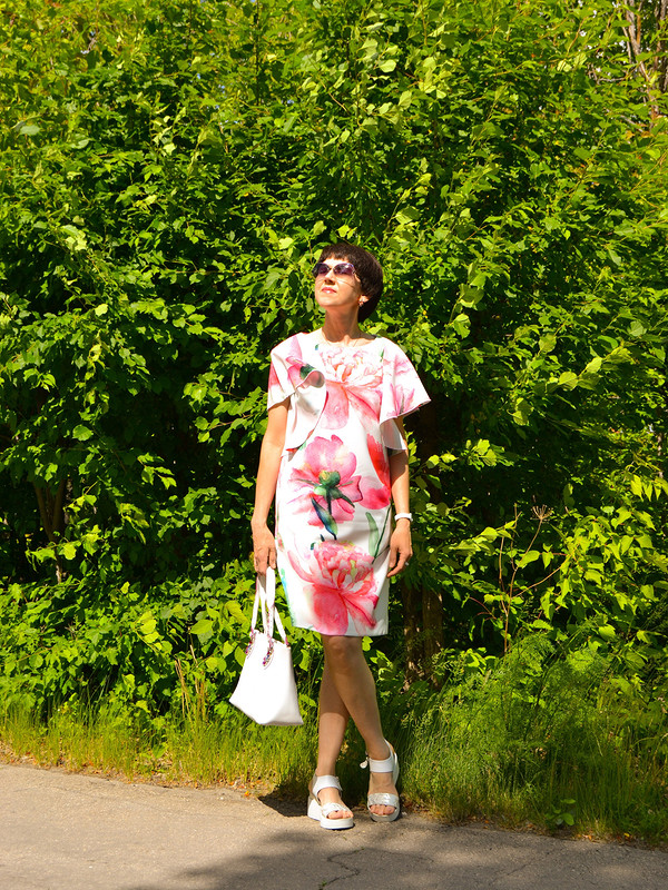 «Цветастое» платье от Mari Sha