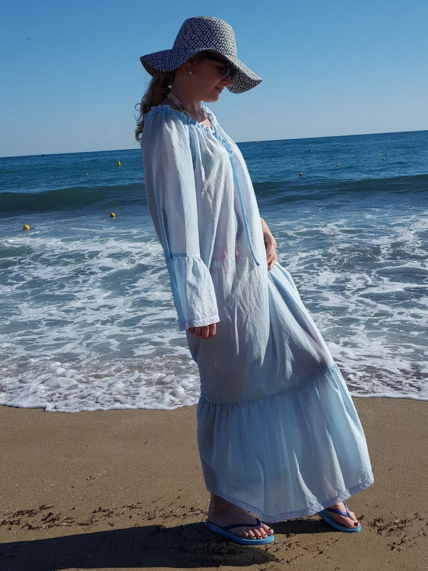 Пляжное платье «Бледнолицым посвящается» от Elena Leo