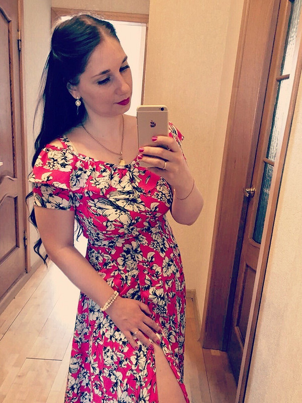 Платье с вырезом «кармен» от shemyreva_yulia