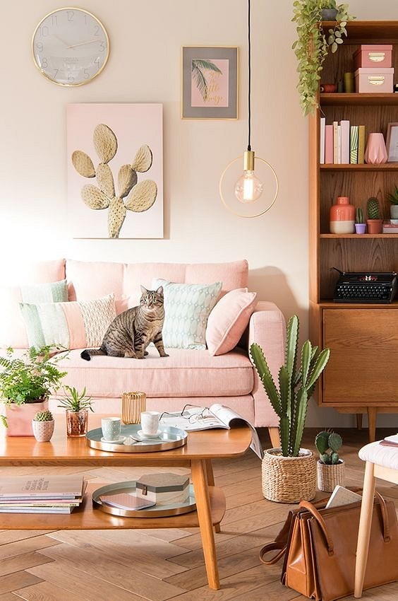 Как подобрать декоративные подушки для дивана или кресла