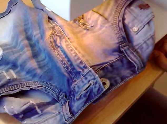 Как заменить молнию в джинсах, сохранив фабричную отстрочку: мастер-класс + видео