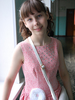 Работа с названием выпускное платье для дочки (10 лет)