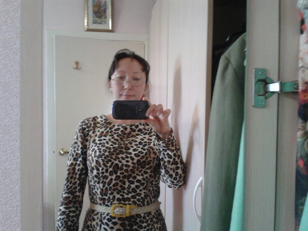 Платье-футляр из леопардового трикотажа от HappyDanara
