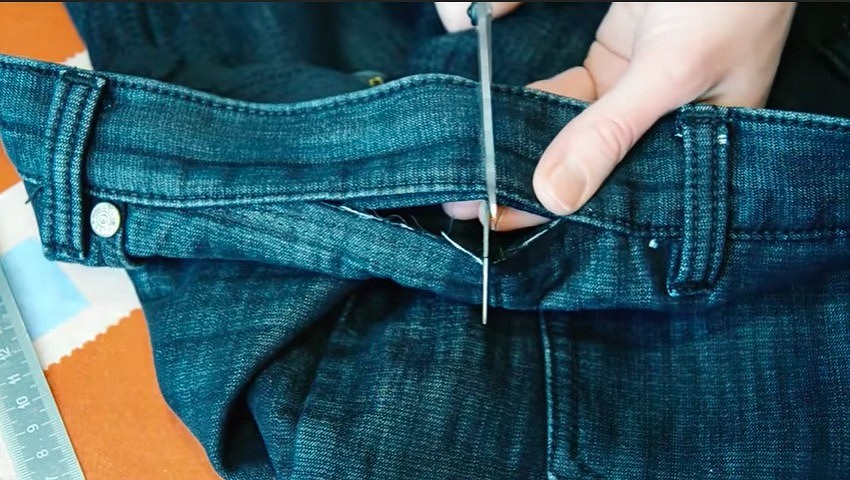 Как расширить джинсы в талии