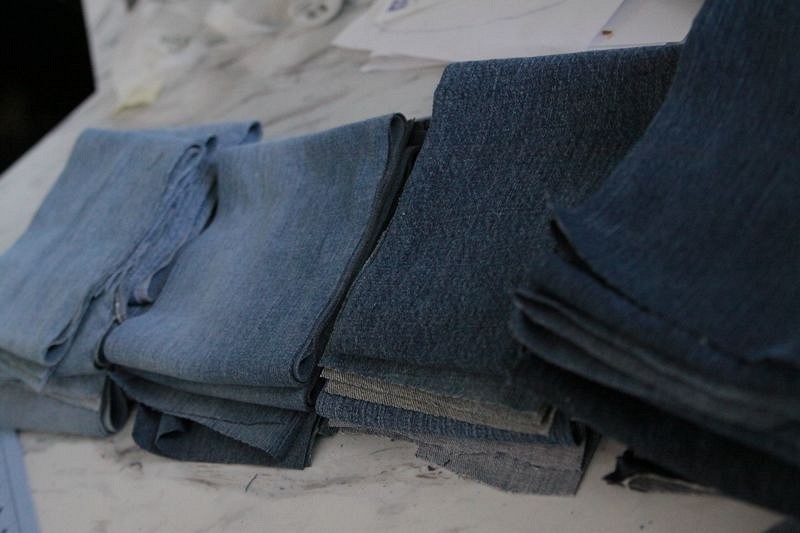 Стёганое одеяло-плед из старых джинсов: мастер-класс