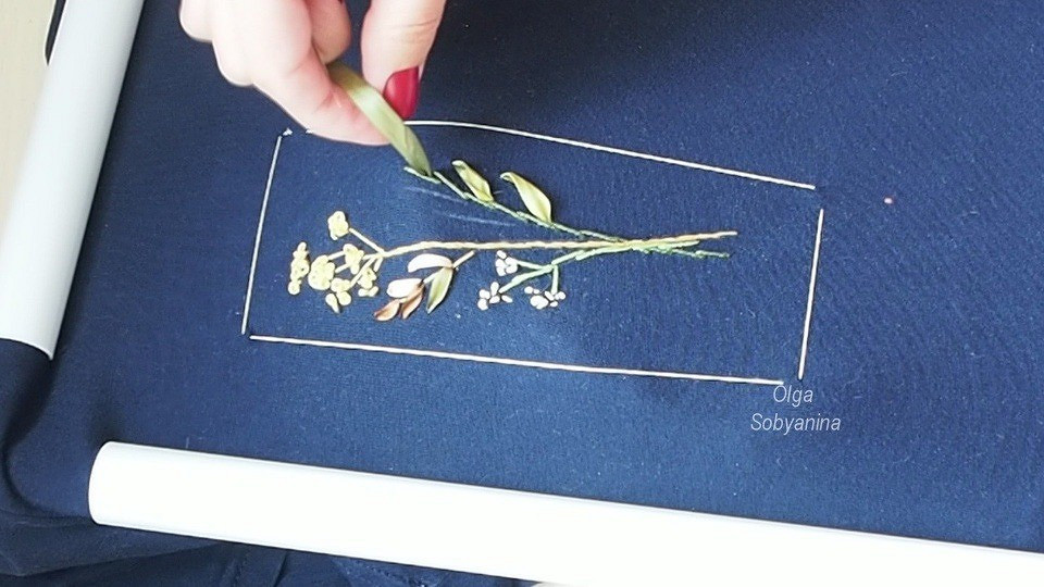 Как декорировать платье вышивкой лентами