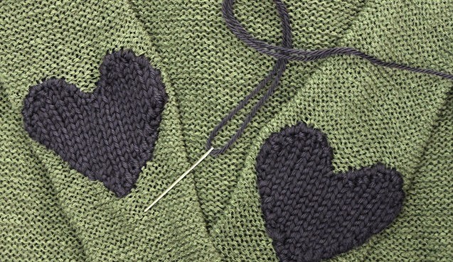 Заплатки на локти для свитера или кардигана: 9 идей с инструкциями