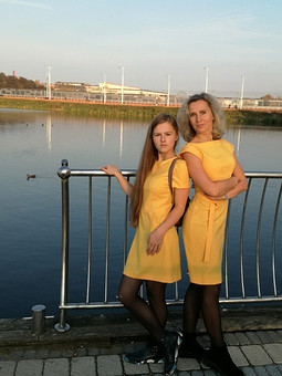 Работа с названием Family look. Yellow dress.