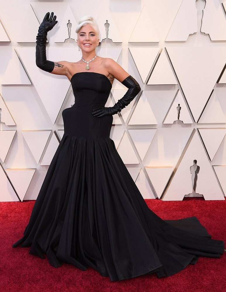 Оскар-2019: самые роскошные платья звезд с красной дорожки