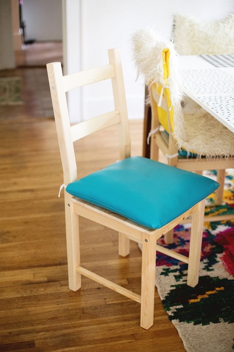 Как сшить подушки на стулья: 4 мастер-класса — BurdaStyle.ru