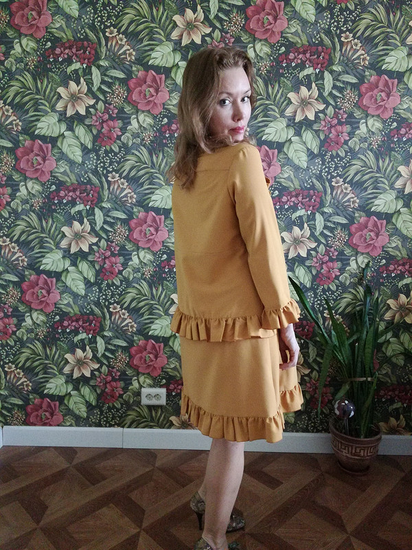 платье желтое от Таниша