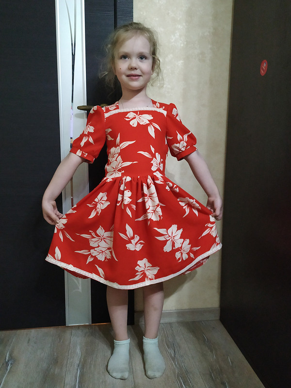 Красное платье от Svetlyk